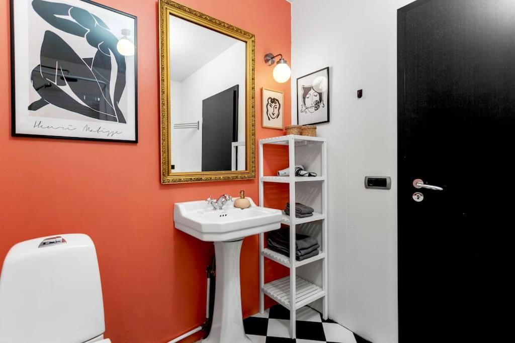 Apartment A Few Steps From Rainbow Street Reykjavik